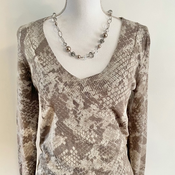 Women’s Express V-Neck Metallic Sweater - Picture 3 of 16